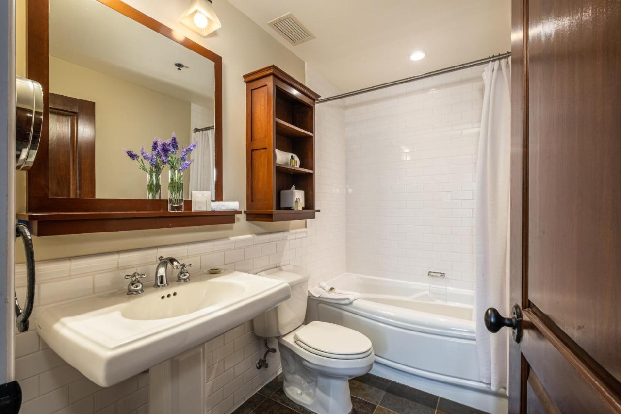 Three-Bedroom Suite,1029610813:JPEG